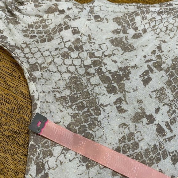 Express M Patterned Gold Accents Top Cold Shoulder Dolman Like Sleeves - Picture 10 of 12